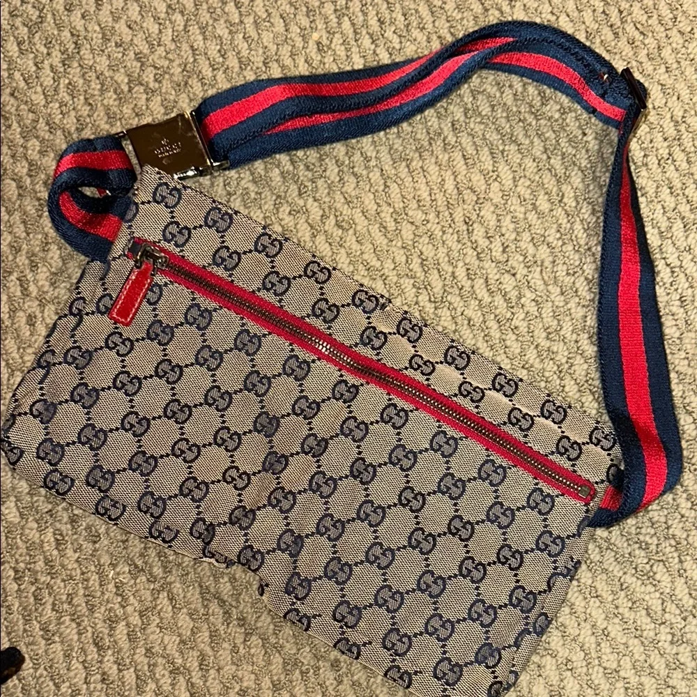 Gucci Beige Monogram Belt Bag with Red and Blue Strap - Picture 5 of 6